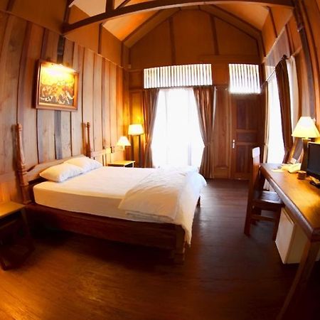 Wakatobi Patuno Diving And Beach Resort By Sahid Wanci ห้อง รูปภาพ