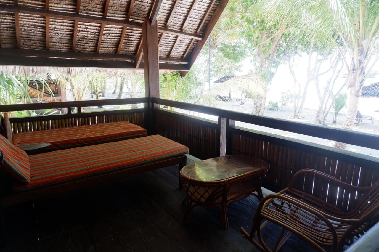 Wakatobi Patuno Diving And Beach Resort By Sahid Wanci ภายนอก รูปภาพ