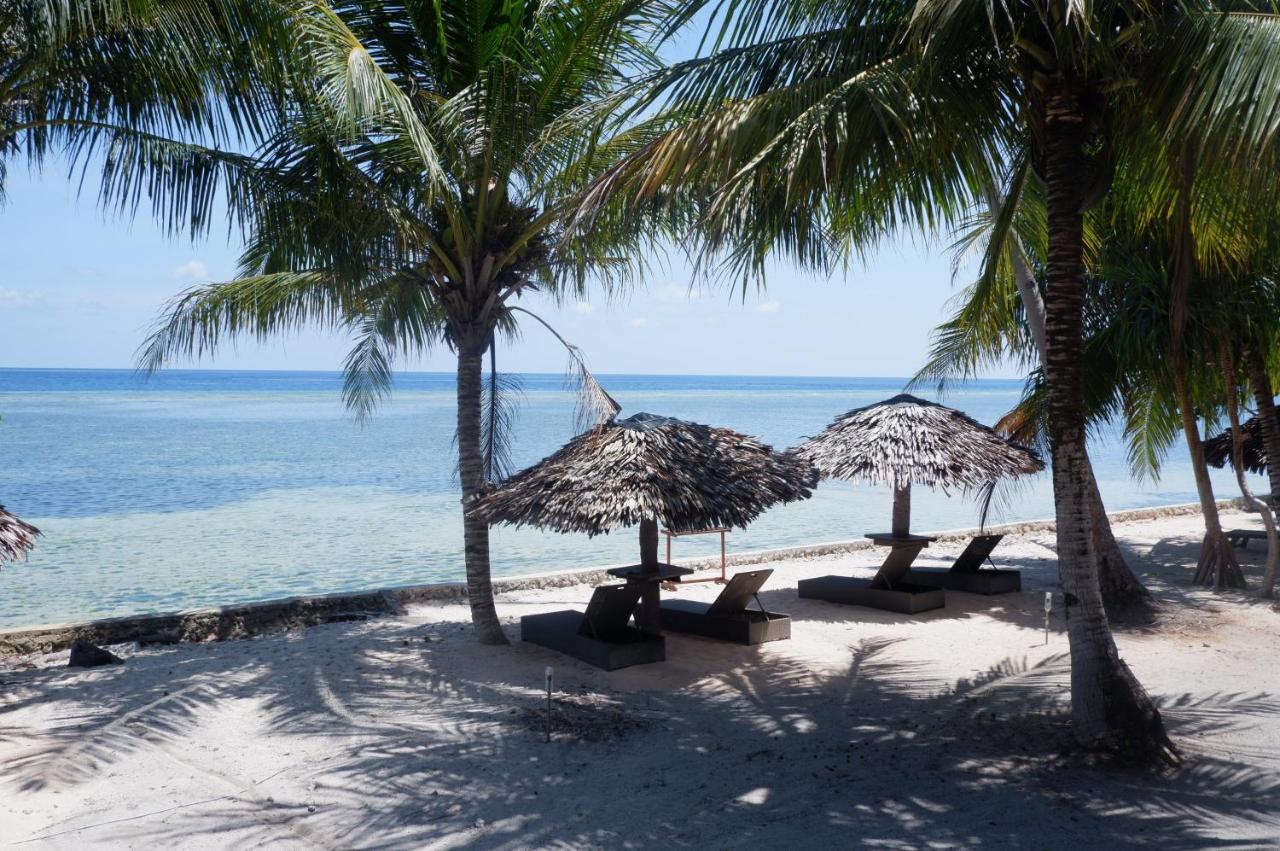 Wakatobi Patuno Diving And Beach Resort By Sahid Wanci ภายนอก รูปภาพ