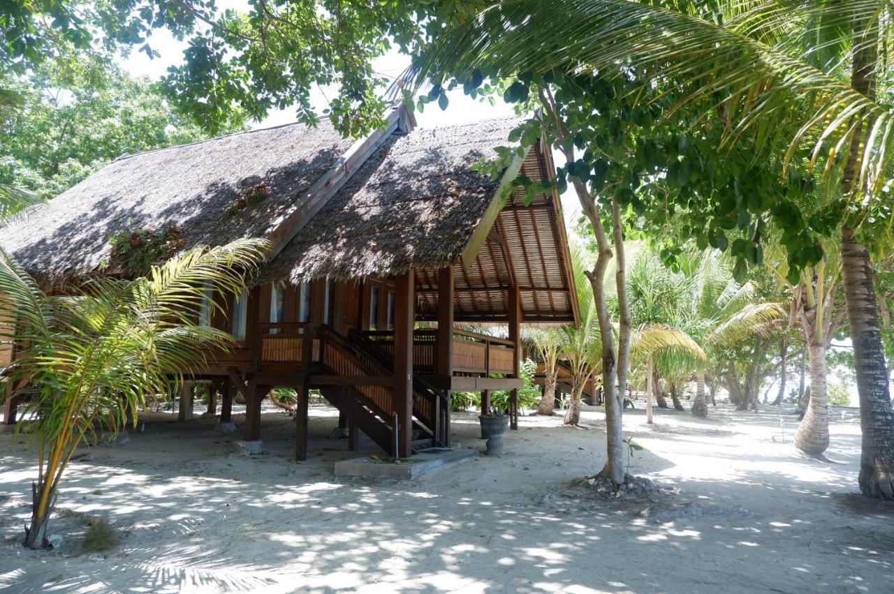 Wakatobi Patuno Diving And Beach Resort By Sahid Wanci ภายนอก รูปภาพ