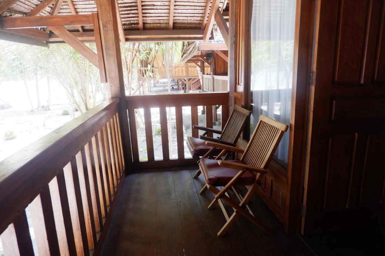 Wakatobi Patuno Diving And Beach Resort By Sahid Wanci ภายนอก รูปภาพ